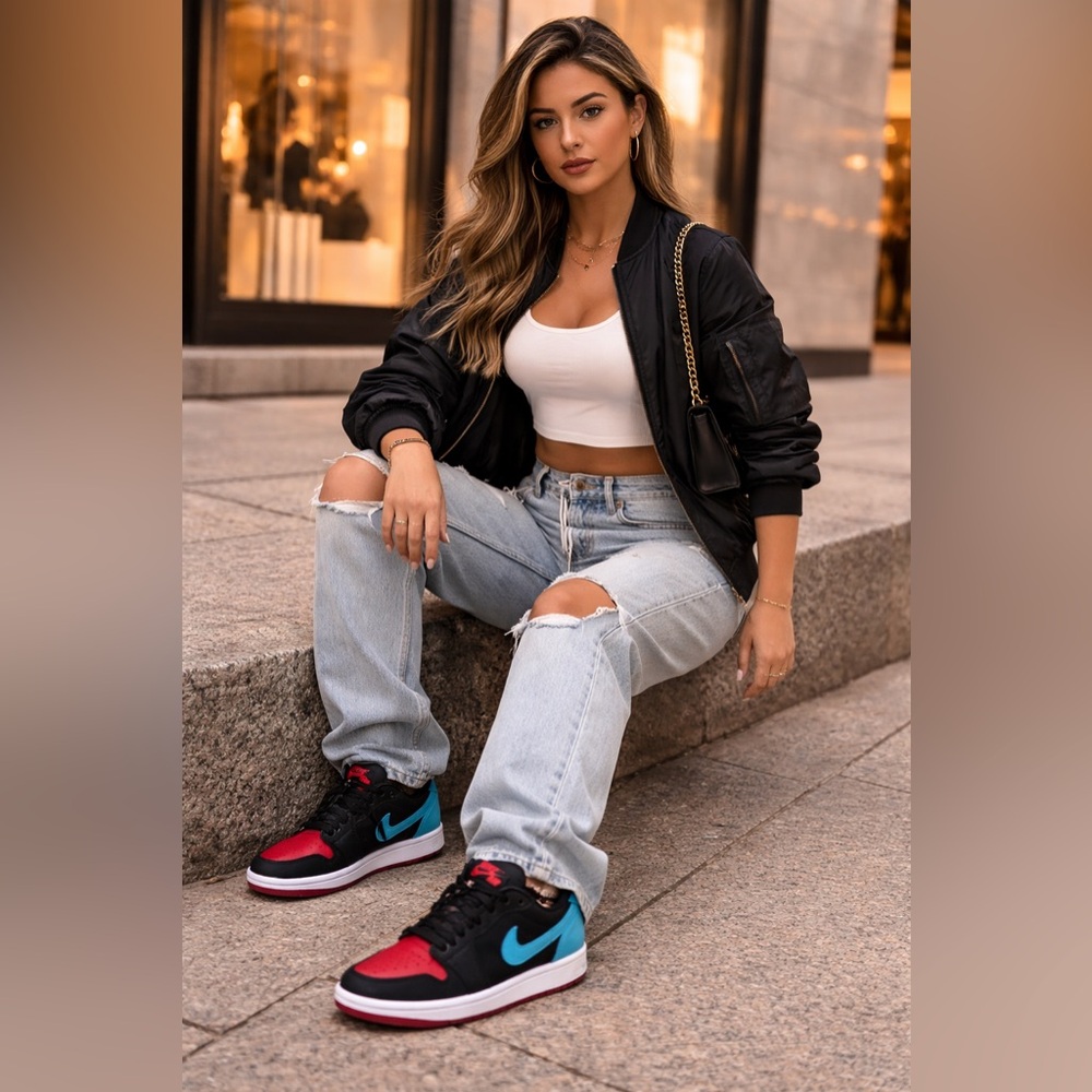 Air Jordan 1’s retro low OG Women’s Sneakers Black Red powdered blue Pre-loved - Picture 2 of 7